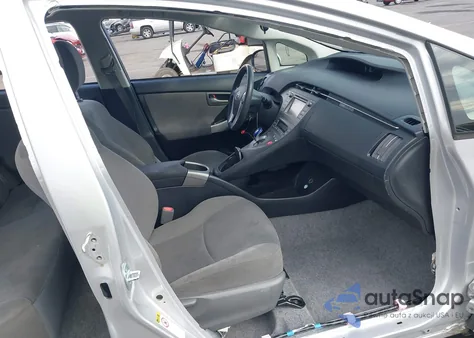 2014 Toyota Prius Two z USA, uszkodzony, nr VIN JTDKN3DU3E0369550